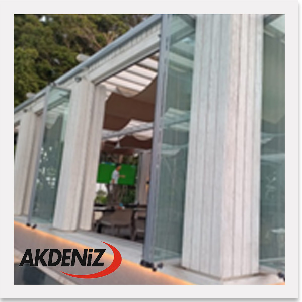 Glass Accordion System